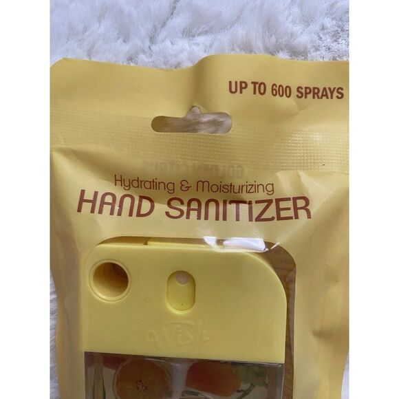 Smart Care Scented Hand Sanitizer Spray 1.5 Fl Oz Golden Citrus Hydrating NEW - Picture 2 of 9